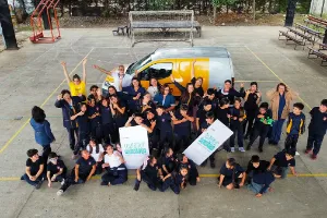 Tejiendo Palabras: Impulsamos la lectoescritura en las escuelas Piecitos de Chile